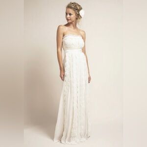 Saja Bridal VN6609 Strapless Scallop Lace Wedding Dress Size 10